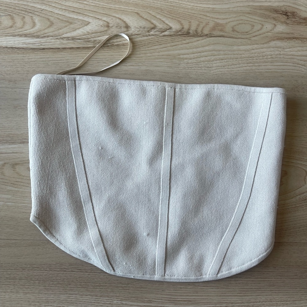 Aritzia Cream Crop Top